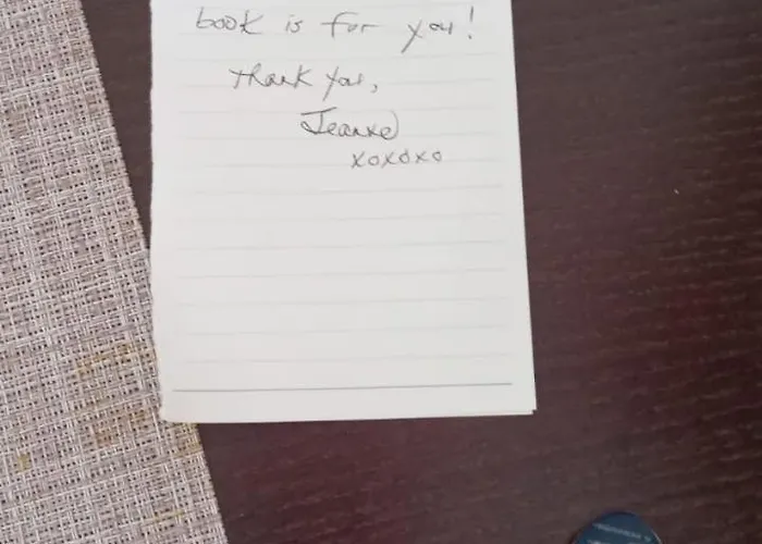 Cozy Rooftop - Your Home, Away From Home! Daire *